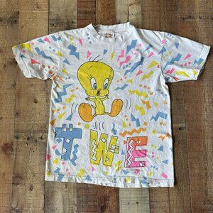 Vintage 1994 Looney Tunes Tweety Graphic T-Shirt All-Over Print Short Sleeve